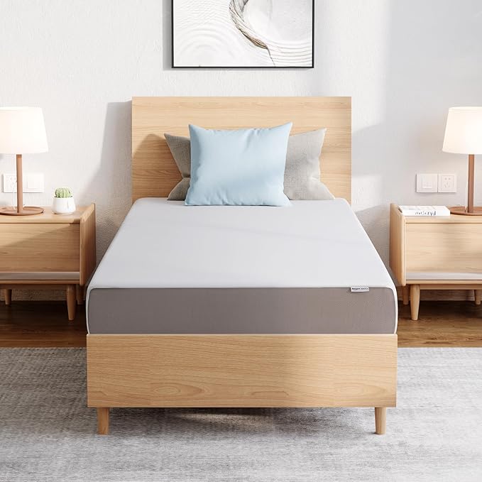 Amazon Basics Plush Memory Foam Mattress, Breathable, 8 Inch, Full, White/Grey, 75 x 54 x 8 inches