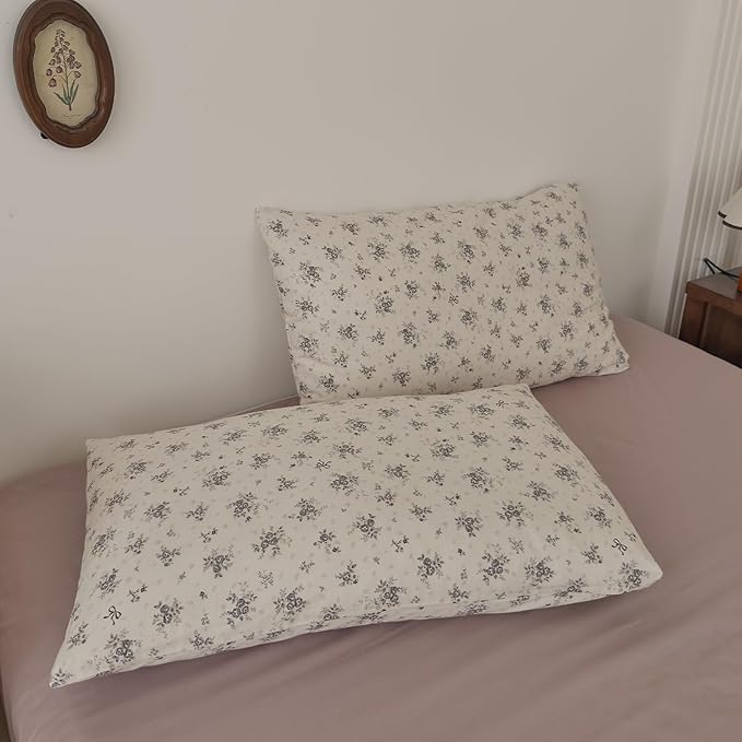 VM VOUGEMARKET King Size Double Layer Gauze Duvet Cover Set, Off-White Duvet Cover with Gray Floral Prints Bedding Set for Cottagecore Decor
