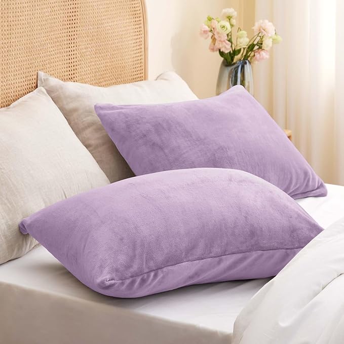 BEDELITE Flannel King Size Pillow Cases Set of 2, Super Soft Fleece Pillowcases with Zipper for Bedroom, Sofa, Couch,Luxury Cozy Fuzzy Velvet Pillow Shams for All Seasons(20x36 Inches,Lavender)