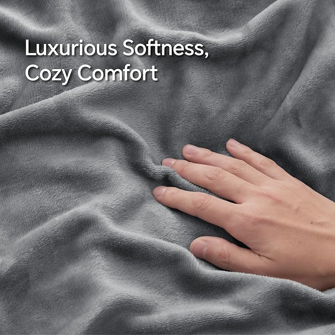 BEDELITE Velvet Pillow Covers 18x18 with Zipper, 2 Pack Super Soft Square Pillow Covers for Bedroom, Sofa, Couch,Luxury Cozy Fleece Pillowcases for All Seasons(18x18 Inches, Gray)