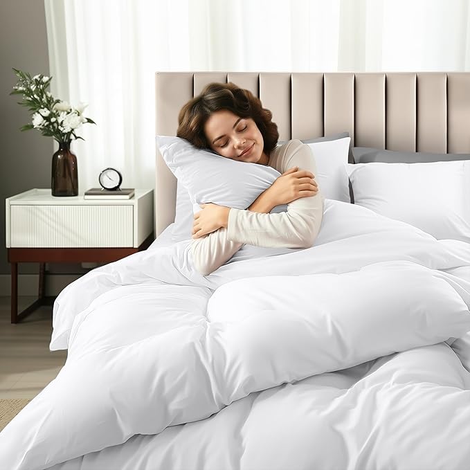 Utopia Bedding Duvet Cover Twin with Fitted Sheet (39x75) - 2 Pillow Case (20x30)- All Season Luxury Bed in a Bag with Zippered Duvet Cover - No Comforter (White)
