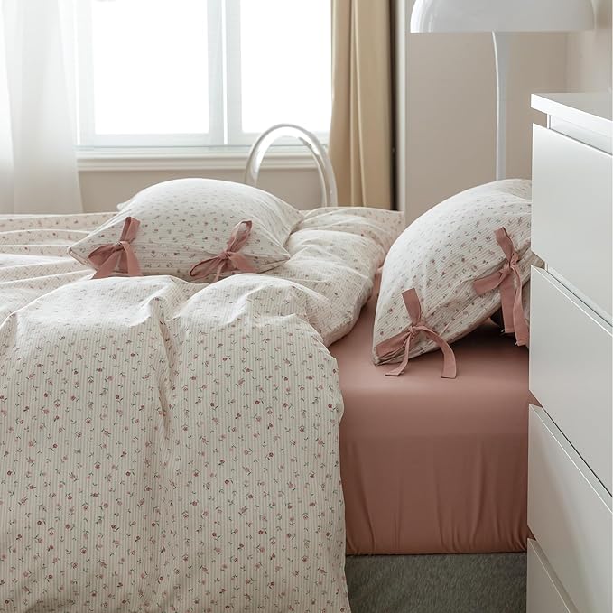 VM VOUGEMARKET Rose Flower Duvet Cover Queen Stripes Bedding Set 100% Cotton Vintage Country Style Girls Comforter Cover with 2 Bow Tie Pillowcases,Off-White/Cream