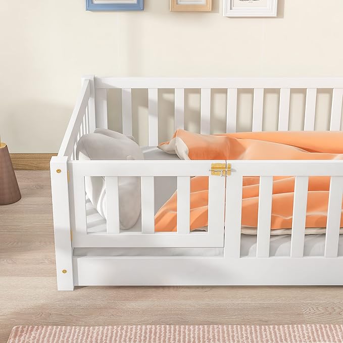 Bellemave Twin Floor Bed with Slats and Door, Twin Size Montessori Floor Bed with Fence and Door, Easy Assemble Montessori Beds Frame for Girls, Boys, White