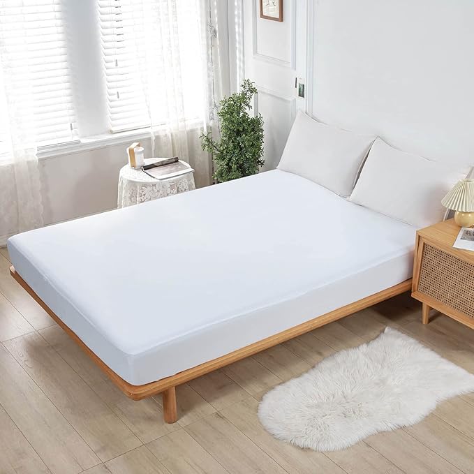Kingnex California King Mattress Protector Waterproof Cal Fitted Sheet Style Deep Pocket Mattress Cover with Elastic Skirt