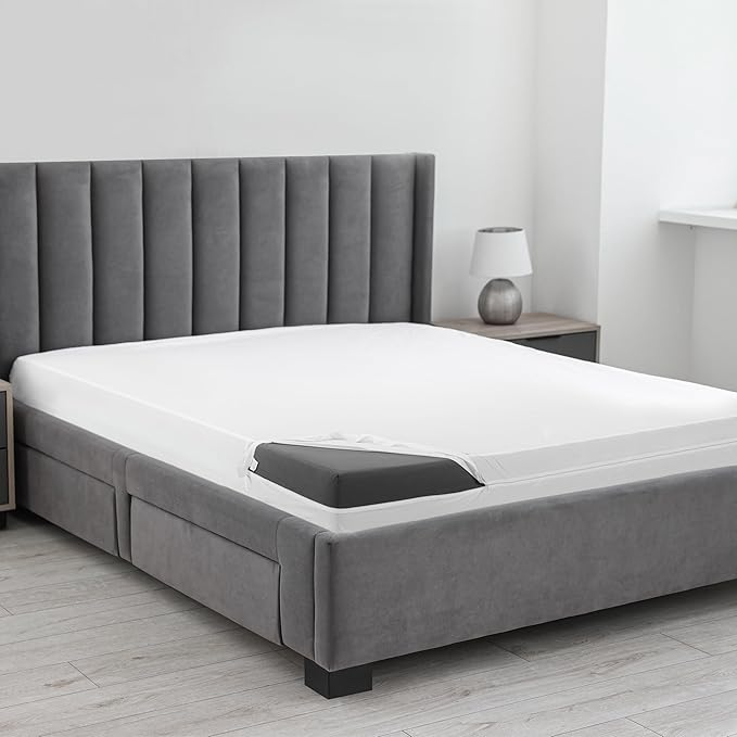 Utopia Bedding Premium Waterproof Bed Bug Mattress Cover, Twin Zippered Mattress Protector, 6 Inches Deep, Dust Mite Proof 6-Sided Mattress Encasement for Bed (Pack of 10)