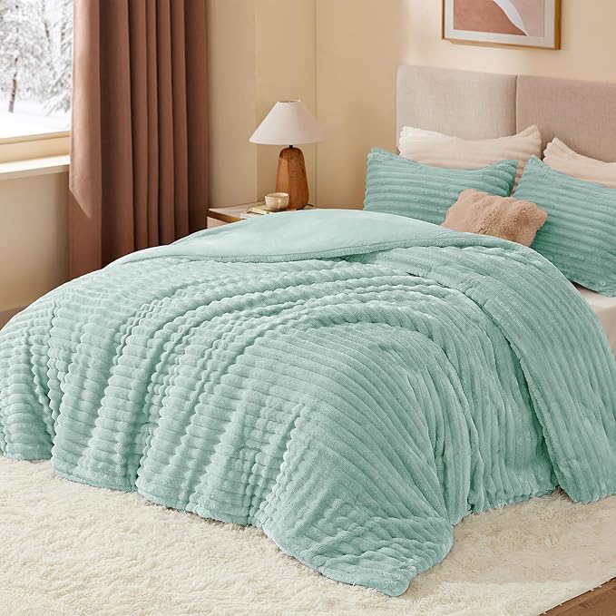 BEDELITE Fleece Queen Comforter Set -Super Soft & Warm Fluffy Light Green Bedding, Luxury Fuzzy Heavy Bed Set for Winter with 2 Pillow Cases