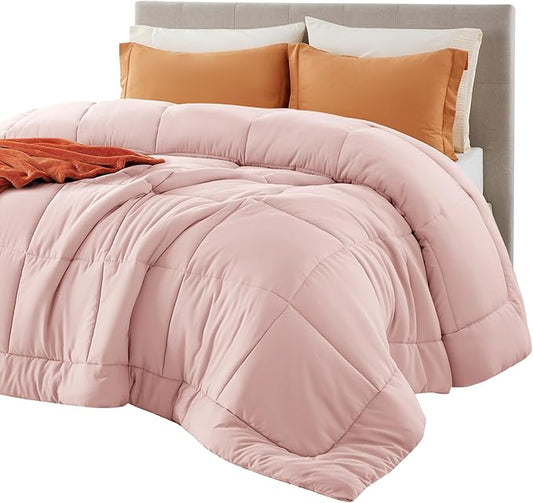Bedsure Comforter Duvet Insert - Quilted Comforters Full Size, All Season Duvet, GentleSoft Down Alternative Bedding Blanket, with 8 Tabs, Gifts for Women/Men, Pink, Full 86 x 82 Inches