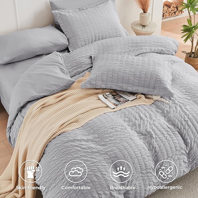 HYMOKEGE Light Grey Duvet Cover Full Size, Ultra Soft 3-Piece Seersucker Duvet Cover Set with Zipper Closure, Soft Brushed Microfiber Bedding Set with 8 Corner Ties (80"x90", 2 Pillowshams)