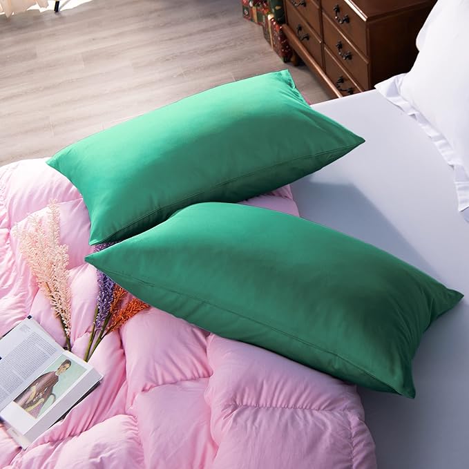 NTBAY Egyptian Cotton Queen Pillowcases - Set of 2, 500 Thread Count Cotton Pillowcases - Soft and Breathable Envelope Closure Pillow Cases - 20x30 Pillow Covers for Bed, Dark Green