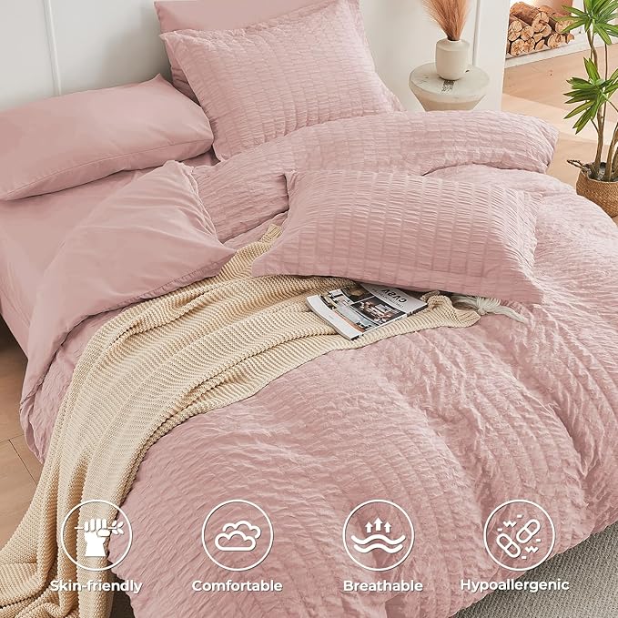HYMOKEGE Rose Gold Duvet Cover King Size, Ultra Soft 3-Piece Seersucker Duvet Cover Set with Zipper Closure, Soft Brushed Microfiber Bedding Set with 8 Corner Ties (104"x90", 2 Pillowshams)