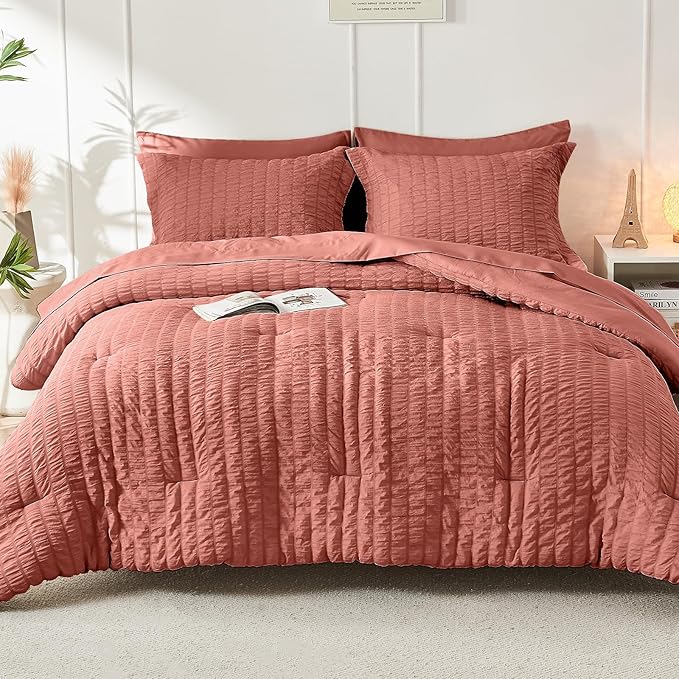 HYMOKEGE Coral Twin Comforter Set Seersucker 5 Pieces, All Season Luxury Bed in a Bag for Bedroom, Bedding Set with Comforter, Sheets, Pillowcase & Sham