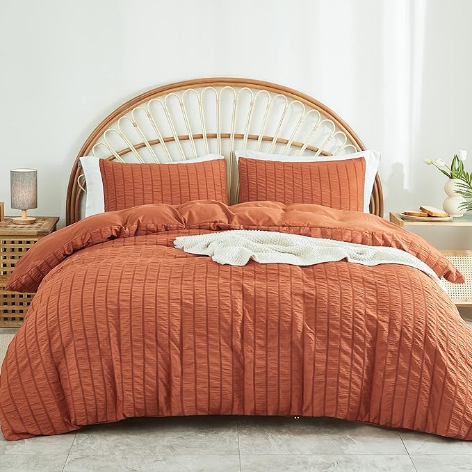 AveLom Terracotta Seersucker Duvet Cover Set King Size (104 x 90 inches), 3 Pieces (1 Duvet Cover + 2 Pillow Cases), Ultra Soft Washed Microfiber, Textured Duvet Cover with Zipper Closure, Corner Ties