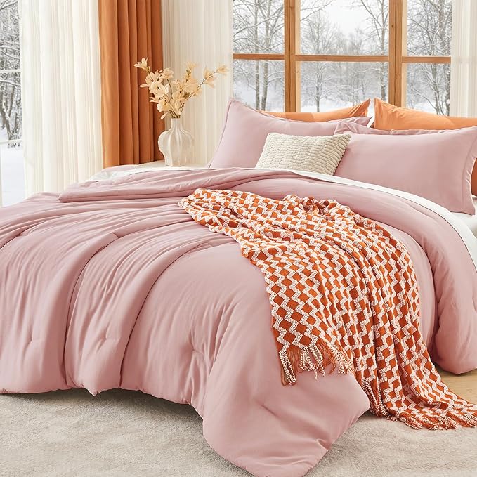 MUXHOMO Oversized King Comforter Sets, All Season Ultra Soft Down Alternative Bedding - 3 Piece Lightweight Bed Set Includes 1 Comforter (120"x98") and 2 Pillow Shams (20"x36"), Rose Gold