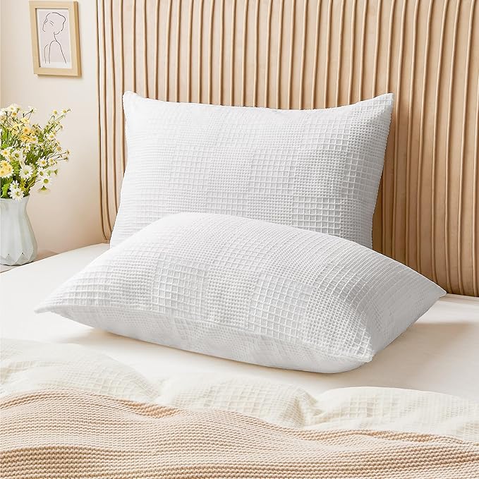 BEDELITE Flannel King Size Pillow Cases Set of 2, Decorative Waffle Weave Fleece Pillowcasess with Zipper for Bedroom, Sofa, Luxury Cozy Pillow Shams for All Seasons(20x40 Inches, White-Waffle)