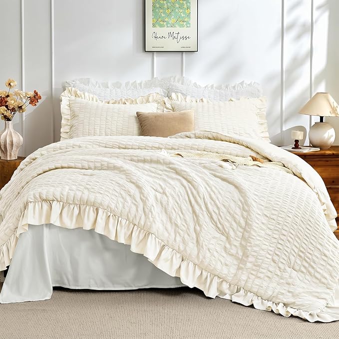 JOLLYVOGUE Ivory King Comforter Set, 3 Pieces Seersucker Comforters King Size, Lightweight & Fluffy Bedding Sets King for All Season with 1 Ruffle Comforter and 2 Ruffle Pillowshams
