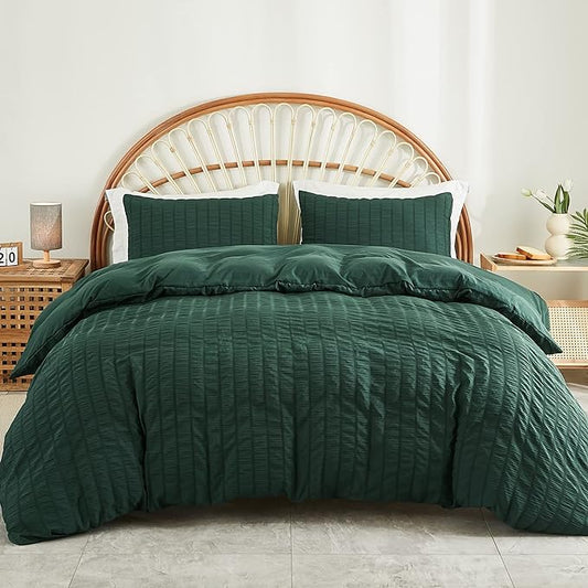 AveLom Dark Green Seersucker Duvet Cover Set Queen Size (90 x 90 inches), 3 Pieces (1 Duvet Cover + 2 Pillow Cases), Ultra Soft Washed Microfiber, Textured Duvet Cover with Zipper Closure, Corner Ties