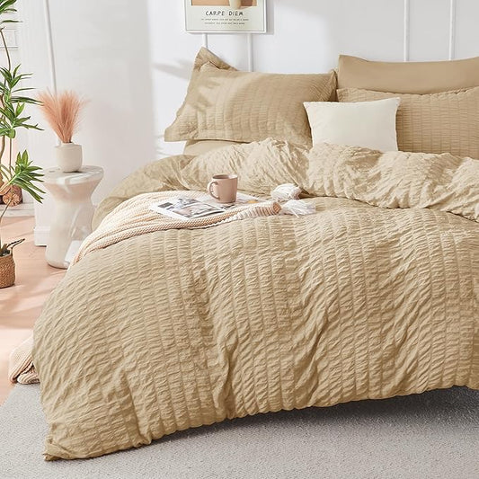 HYMOKEGE Khaki Duvet Cover Queen Size, Ultra Soft 3-Piece Seersucker Duvet Cover Set with Zipper Closure, Soft Brushed Microfiber Bedding Set with 8 Corner Ties (90"x90", 2 Pillowshams)