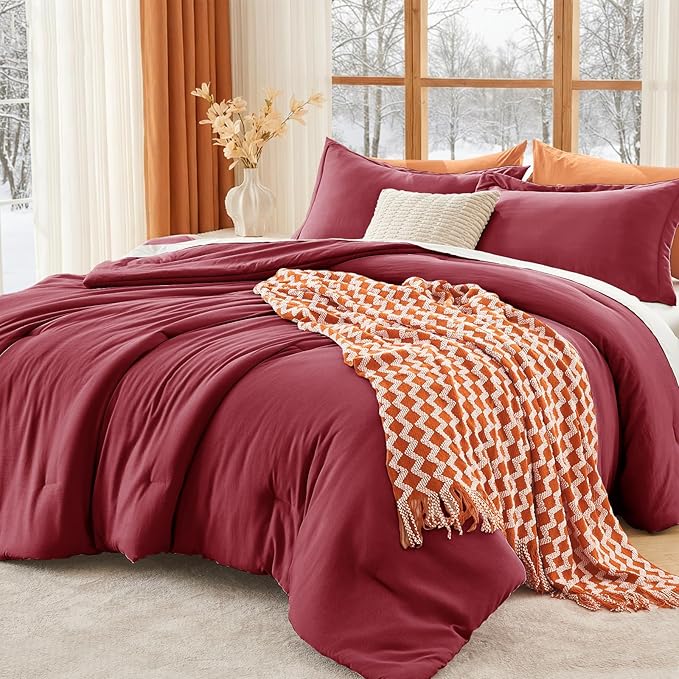MUXHOMO Queen Comforter Set, All Season Ultra Soft Down Alternative Bedding - 3 Piece Lightweight Bed Set Includes 1 Comforter (90"x90") and 2 Pillow Shams (20"x26"), Burgundy Red