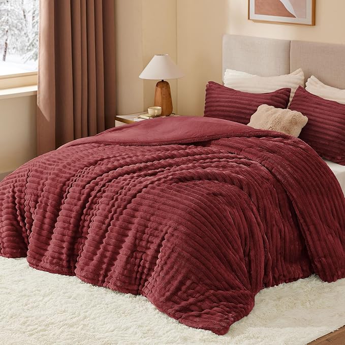 BEDELITE Fleece Queen Comforter Set -Super Soft & Warm Fluffy Burgundy Bedding, Luxury Fuzzy Heavy Bed Set for Winter with 2 Pillow Cases