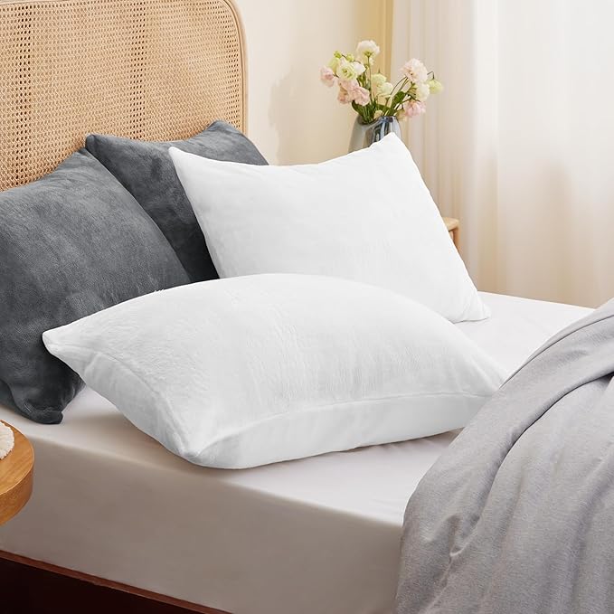 BEDELITE Flannel Pillow Cases Queen Size Set of 2, Super Soft Fleece Pillowcases with Zipper for Bedroom, Sofa, Couch,Luxury Cozy Velvet Pillow Shams for All Seasons(20x30 Inches,Bright White)
