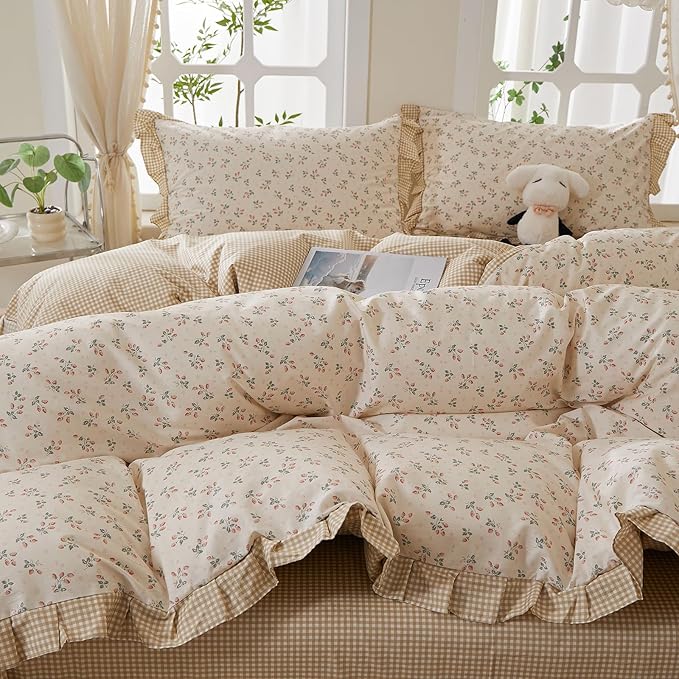 mixinni Beige Floral Duvet Cover Twin XL Size, 100% Cotton Cute Strawberry Floral Ruffle Bedding Set, Vintage Cottagecore Reversible Tan Gingham Aesthetic 3PC with Zipper Closure & Pillowcases