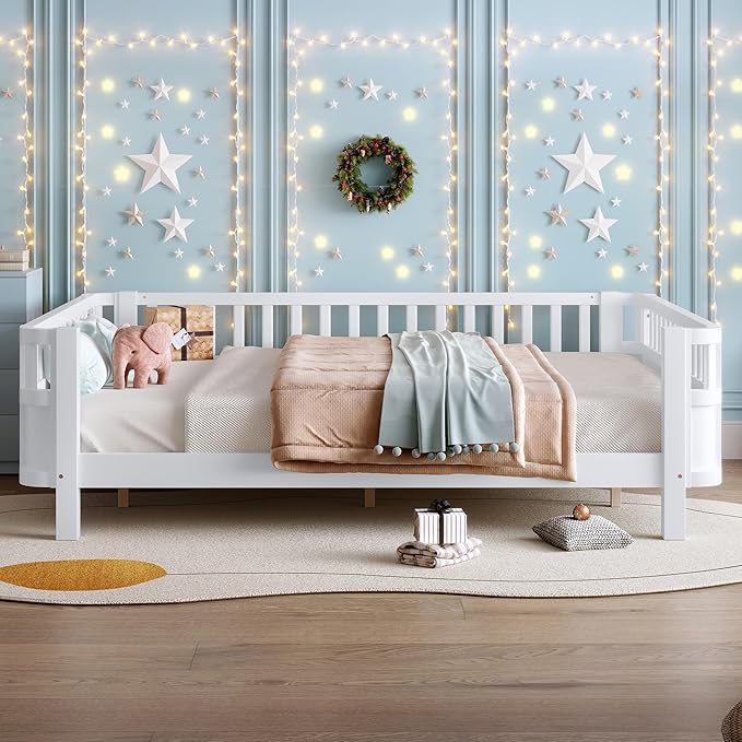 Bellemave Queen Size Montessori Bed with Fence & Slats, Platform Bed Frame with Detachable Side Rails, Rounded Corners, Safe & Easy Assembly,White Montessori Bed Queen Size