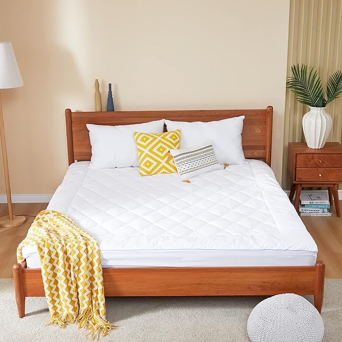 Twin XL Mattress Pad Cotton Mattress Pad Cover for College Dorm Quilted Mattress Cover 18-22" Deep Pocket Mattress Protector Twin XL Size Thin Down Alternative Filling Noiseless & Breathable