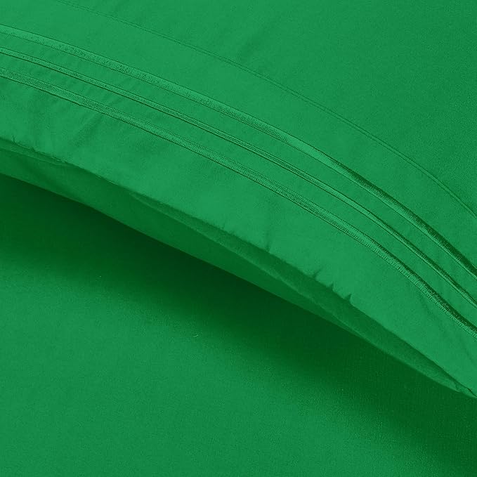 Elegant Comfort Luxury Ultra-Soft 2-Piece Pillowcase Set - 1500 Premium Hotel Quality Microfiber Double Brushed - Wrinkle Resistant, King Size, Emerald Green