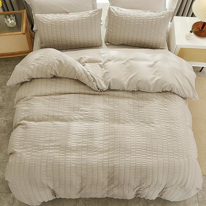 AveLom Beige Seersucker Duvet Cover Set Queen Size (90 x 90 inches), 3 Pieces (1 Duvet Cover + 2 Pillow Cases), Ultra Soft Washed Microfiber, Textured Duvet Cover with Zipper Closure, Corner Ties