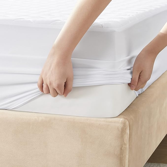 Luxury Bamboo Mattress Protector- Waterproof, Ultrasoft & Quiet- High Comfort & Protection (Queen)