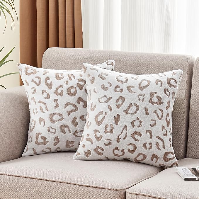 SOCHOW Decorative Throw Pillow Covers 20x20 Inches Set of 2, Soft Leopard Print Flannel Fleece Pillowcase Square Cushion Covers for Sofa Couch Bed, Brown