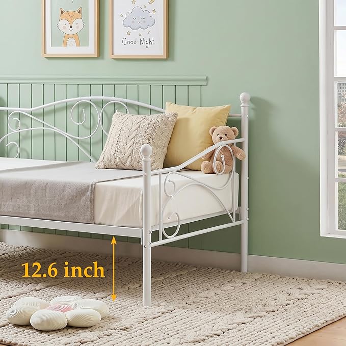 VECELO Daybed Frame, Twin Size Metal Platform Bed with Headboard,Heavy Duty Steel Slats Support for Living Room Bedroom Guest Room, Easy Assembly