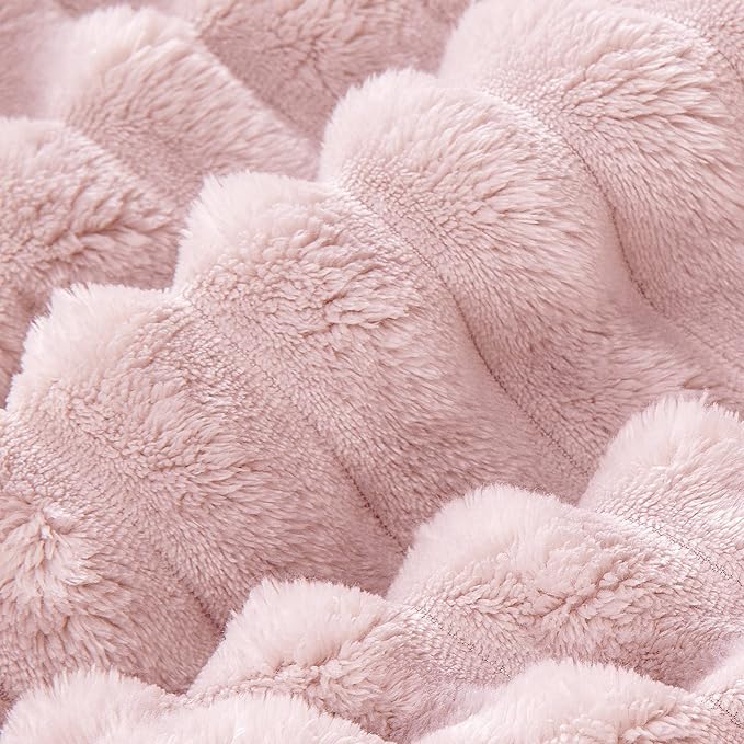 BEDELITE Fleece King Comforter Set -Super Soft & Warm Fluffy Pink Bedding, Luxury Fuzzy Heavy Bed Set for Winter with 2 Pillow Cases