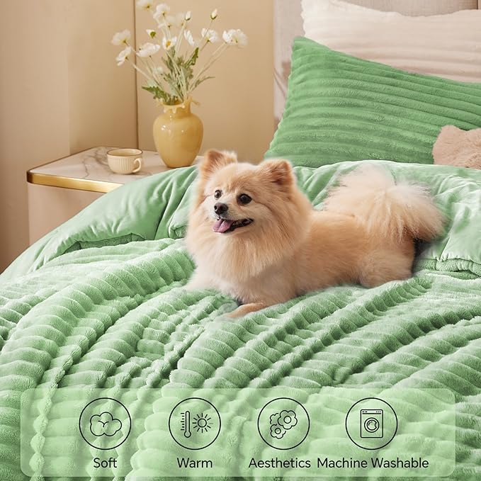 BEDELITE Fleece Full Comforter Set -Super Soft & Warm Fluffy Green Bedding, Luxury Fuzzy Heavy Bed Set for Winter with 2 Pillow Cases