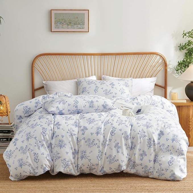 Nayoroom Blue Floral Duvet Cover Queen Size Cottagecore Flower Leaf Spring Comforter Cover 3 Pcs Soft Breathable Microfiber Pastoral Aesthetic Bedding Set with Zipper Closure