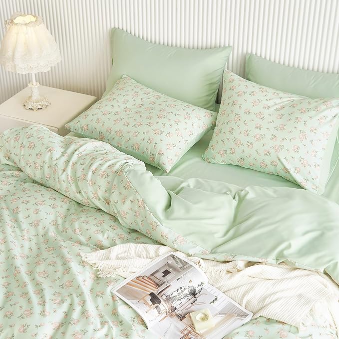 Wake In Cloud - Coquette Duvet Cover Set, Floral Cottagecore Flower Shabby Chic Cute Aesthetic, Soft Lightweight Bedding for Women Teen Girls, 3-Piece, Green Pink, Queen Size