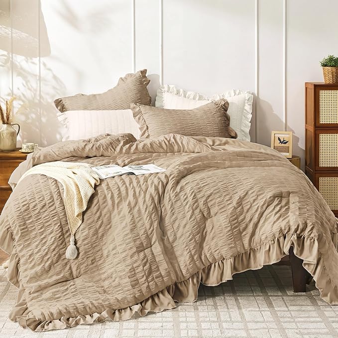 JOLLYVOGUE Twin Size Comforter Set, 2 Pieces Khaki Seersucker Lightweight Fluffy Bedding Set, Twin Ruffle Comforter, All Season Soft Microfiber Shabby Chic Bed Set