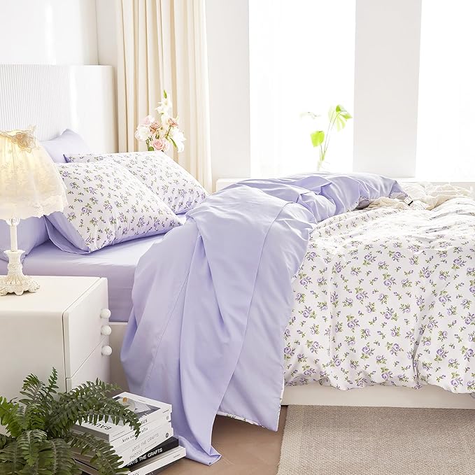 Wake In Cloud - Coquette Duvet Cover Set, Floral Cottagecore Flower Shabby Chic Cute Aesthetic, Soft Lightweight Bedding for Women Teen Girls, 3-Piece, White Purple, Twin/Twin XL Size