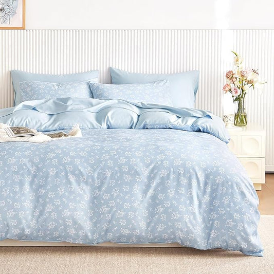 Wake In Cloud - Coquette Duvet Cover Set, Floral Cottagecore Flower Shabby Chic Cute Aesthetic, Soft Lightweight Bedding for Women Teen Girls, 3-Piece, Light Blue, Queen Size