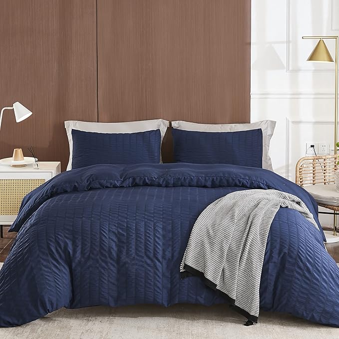 AveLom Seersucker Duvet Cover Set Queen Size (90 x 90 inches), 3 Pieces (1 Duvet Cover + 2 Pillow Cases), Navy Blue Ultra Soft Washed Microfiber, Textured Duvet Cover with Zipper Closure, Corner Ties