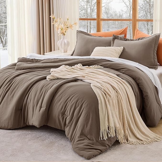 MUXHOMO Full Comforter Sets, All Season Ultra Soft Down Alternative Bedding - 3 Piece Lightweight Bed Set Includes 1 Comforter (82"x86") and 2 Pillow Shams (20"x26"), Brown