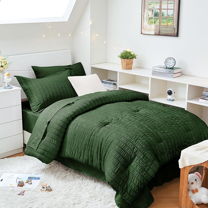HYMOKEGE Dark Green Twin XLComforter Set Seersucker 5 Pieces, All Season Luxury Bed in a Bag for Bedroom, Bedding Set with Comforter, Sheets, Pillowcase & Sham