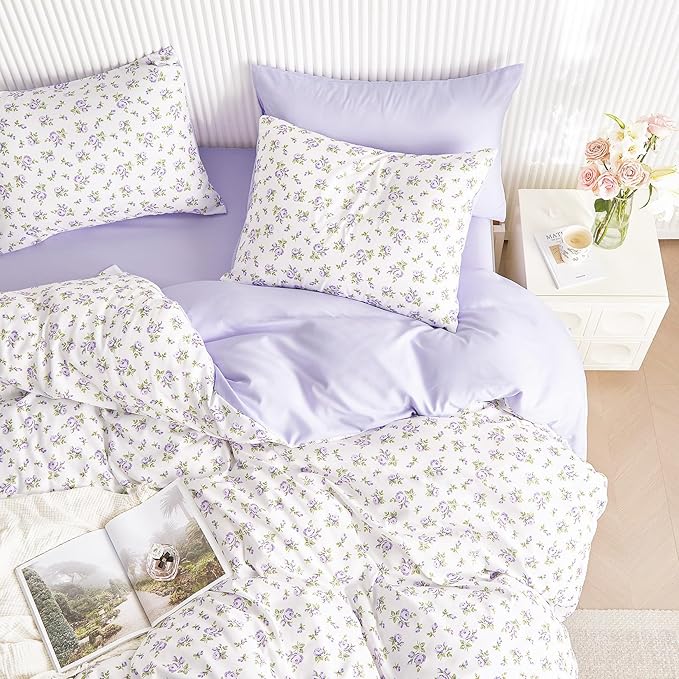 Wake In Cloud - Coquette Duvet Cover Set, Floral Cottagecore Flower Shabby Chic Cute Aesthetic, Soft Lightweight Bedding for Women Teen Girls, 3-Piece, White Purple, Full Size