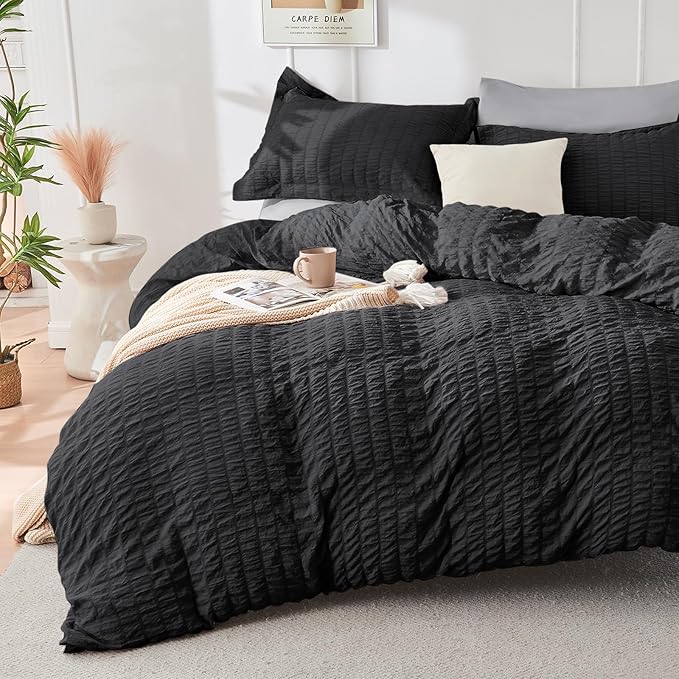 HYMOKEGE Black/Light Grey Duvet Cover Queen Size, Ultra Soft 3-Piece Seersucker Duvet Cover Set with Zipper Closure, Soft Brushed Microfiber Bedding Set with 8 Corner Ties (90"x90", 2 Pillowshams)