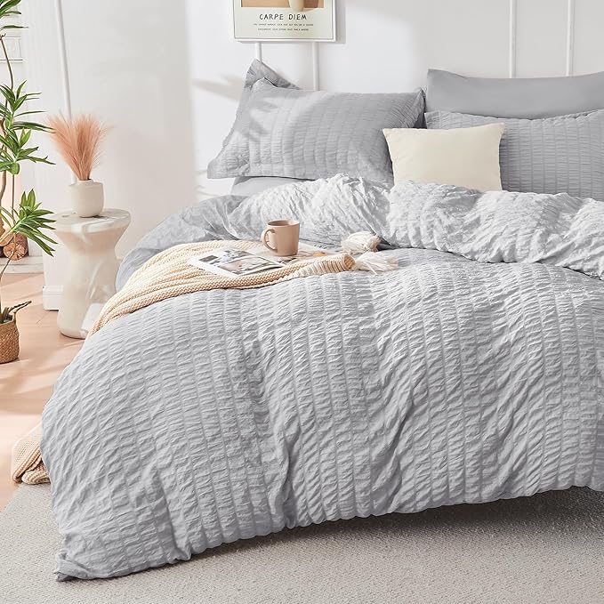 HYMOKEGE Light Grey Duvet Cover Full Size, Ultra Soft 3-Piece Seersucker Duvet Cover Set with Zipper Closure, Soft Brushed Microfiber Bedding Set with 8 Corner Ties (80"x90", 2 Pillowshams)