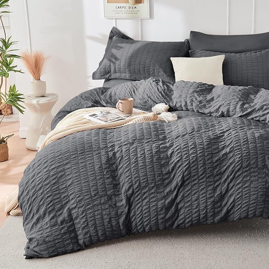 HYMOKEGE Dark Grey Duvet Cover King Size, Ultra Soft 3-Piece Seersucker Duvet Cover Set with Zipper Closure, Soft Brushed Microfiber Bedding Set with 8 Corner Ties (104"x90", 2 Pillowshams)