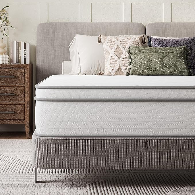 Novilla Queen Mattress 14 Inch, Queen Size Hybrid Mattress - Medium Firm with Pocket Springs & Comfort Foam, Cooling Pressure Relief, CertiPUR-US Certified Mattress in a Box