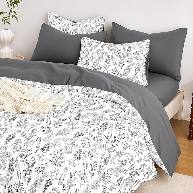 Wake In Cloud - Floral Duvet Cover Set, Botanical Vintage Flower Coquette Cottagecore Aesthetic for Women Teen Girls, Soft Lightweight Bedding, 3-Piece, Charcoal, Queen Size