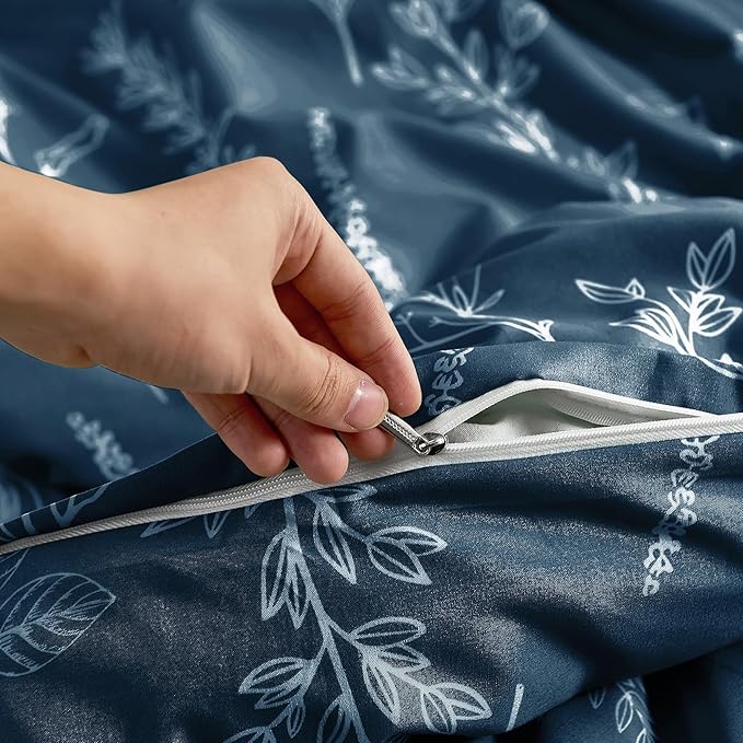 MUXHOMO Duvet Cover King Size, Reversible Floral Navy Duvet Cover Set with Zipper Closure, 3 Pieces Botanical Patterns Soft Microfiber Bedding Set (90"x104", 2 Pillow Cases 20"×36")