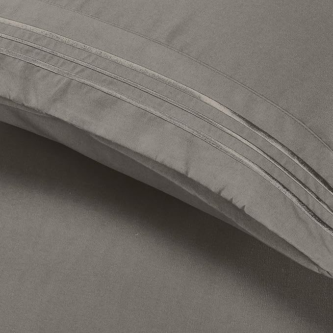 Elegant Comfort Luxury Ultra-Soft 2-Piece Pillowcase Set - 1500 Premium Hotel Quality Microfiber Double Brushed - Wrinkle Resistant, Standard/Queen, Grey